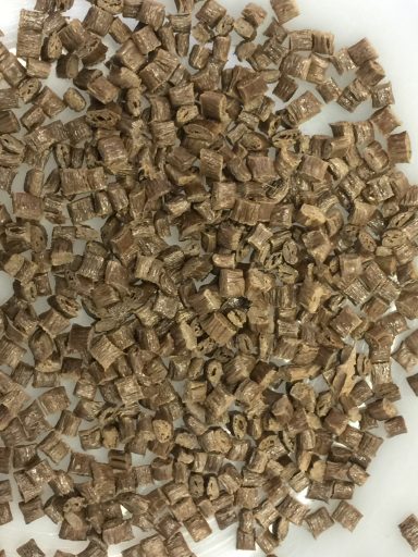 PPS ex. Ryton R4-XT natur Regranulat - AMPlast Trading Materialmanagement - Lieferant von Kunststoff - Rohstoffen