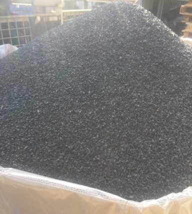 PPS ex. Fortron 1140L4 schwarz Mahlgut - AMPlast Trading Materialmanagement - Lieferant von Kunststoff - Rohstoffen